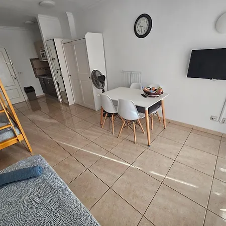 Everything You Need. All Right Here. Apartment Costa Adeje (Tenerife)